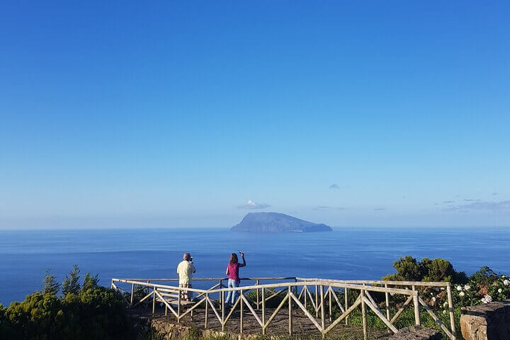 Atlantivacations-green-wonders-tour-flores-island-azores-