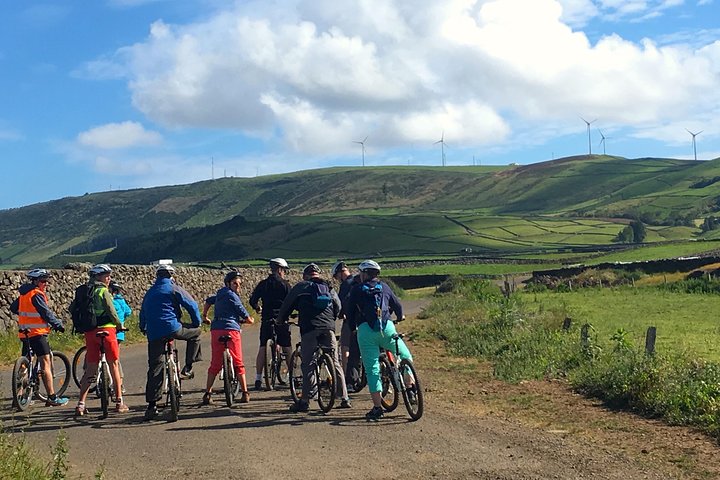 Terceira-Island-Volcanoes-Countryside-Bike-2.jpg
