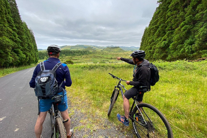 Terceira-Island-Volcanoes-Countryside-Bike-3.jpg