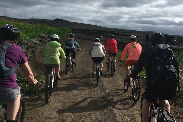 Terceira-Island-Volcanoes-Countryside-Bike-5.jpg