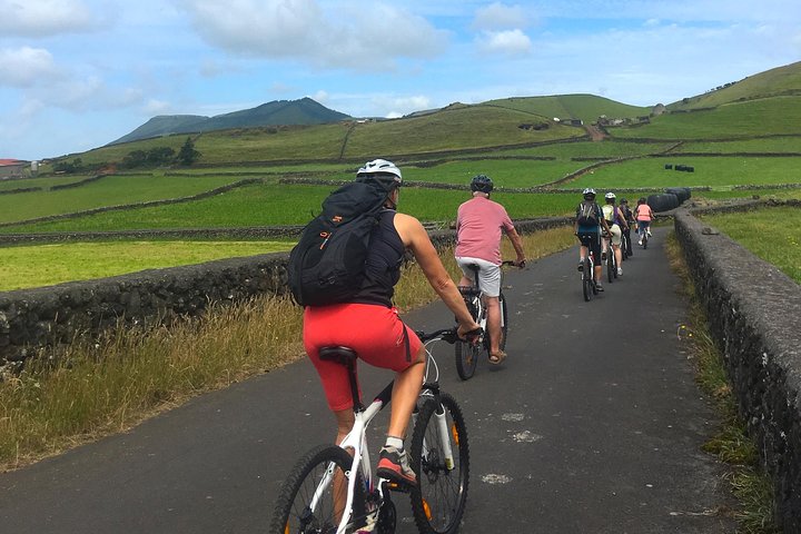 Terceira-Island-Volcanoes-Countryside-Bike-9.jpg